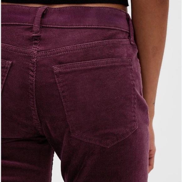 23. Gap Corduroy Style 90s Slim fit Pants - Picture 7 of 10